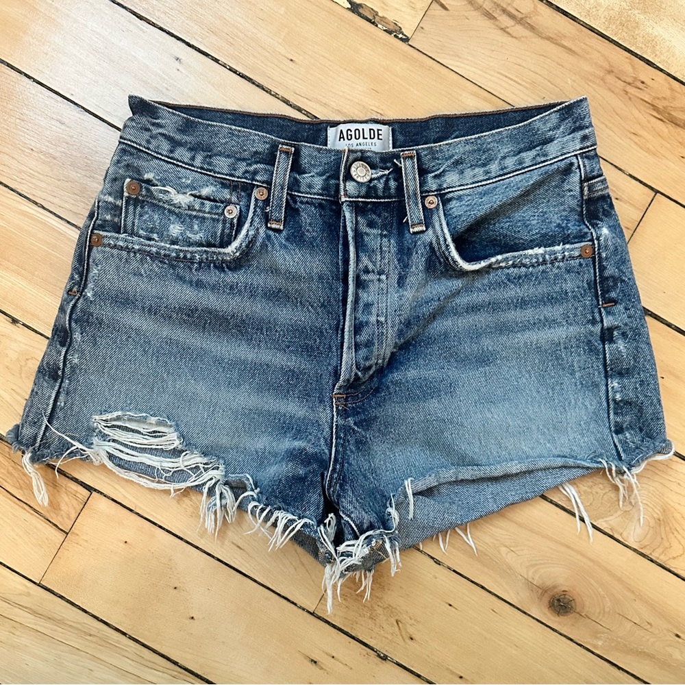 AGOLDE size 25 denim shorts. Excellent !